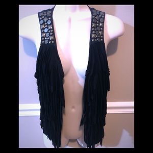 Fringe Bebe Vest 🔥
